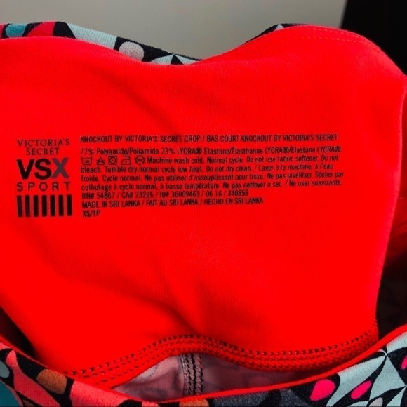 [Victoria Secret Sport] Knockout Crop Capris B0045 - Picture 3 of 5